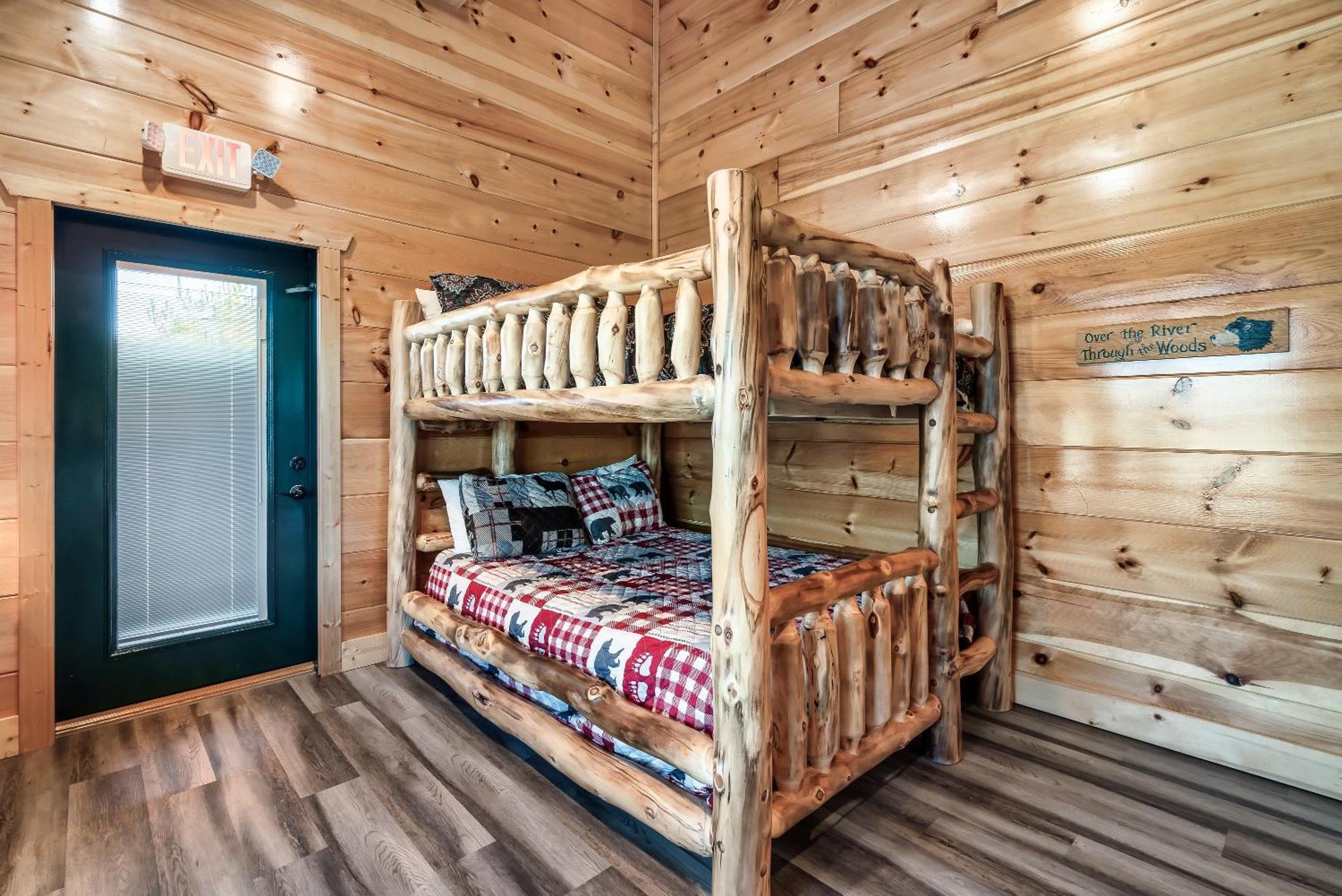 Full Equipped Cabin With A Pool And Game Room Smokies Views Gatlinburg Exterior foto