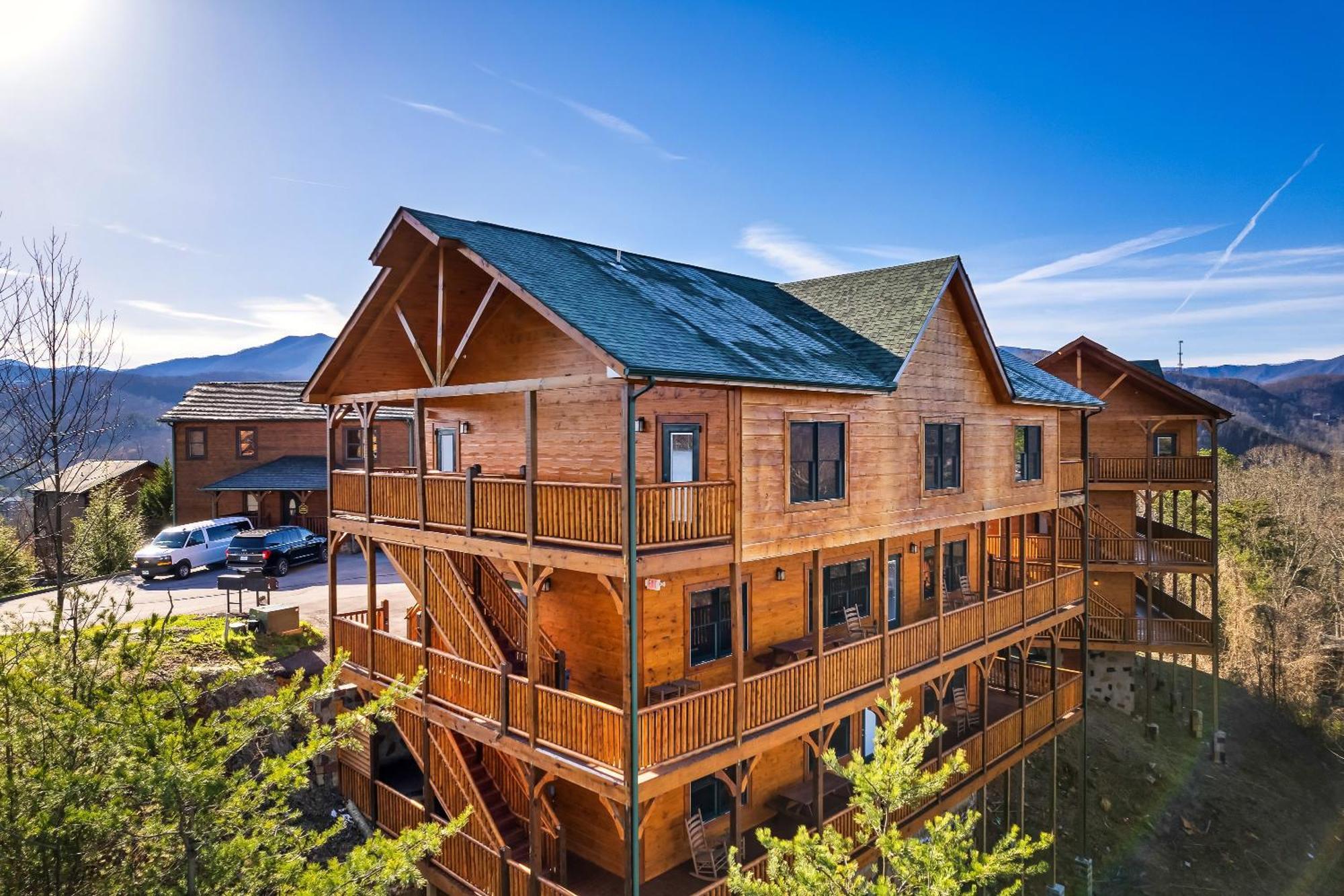 Full Equipped Cabin With A Pool And Game Room Smokies Views Gatlinburg Exterior foto